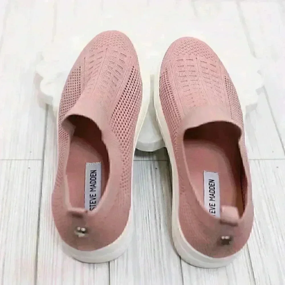 Steve Madden Daray Size 8 Rose Gold fabric upper sneaker